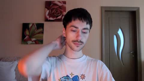 Snapshot of white_sport chatting on 01.07.26 Tom online show from 01.07.26