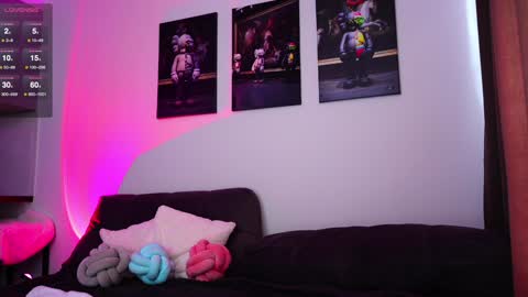 Kate  online show from 02.02.25