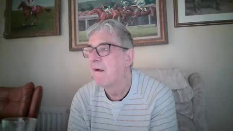 Snapshot of whitebriefs009 chatting on 10.02.25 whitebriefs009 online show from 10.02.25