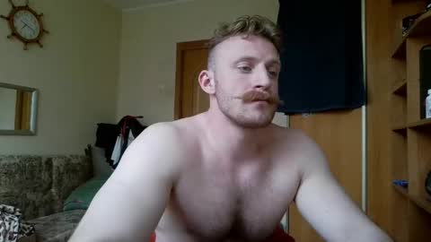 Snapshot of whitebull97 chatting on 05.11.26 WhiteBull online show from 05.11.26