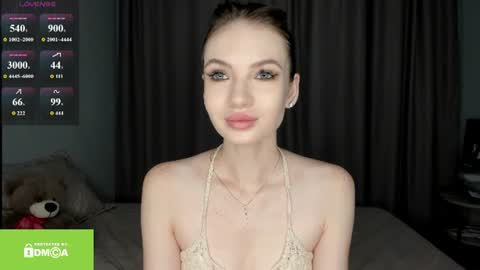 Snapshot of whitelillian chatting on 07.28.26 whitelillian online show from 07.28.26