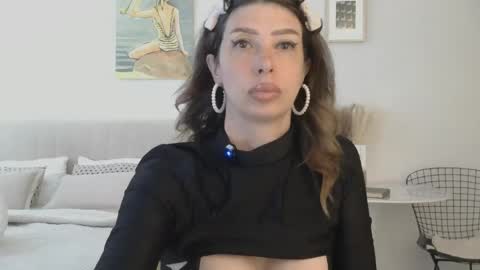 White Queen online show from 06.09.26