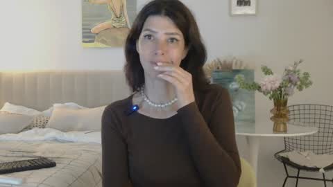 White Queen online show from 06.22.26