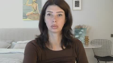 White Queen online show from 07.10.26