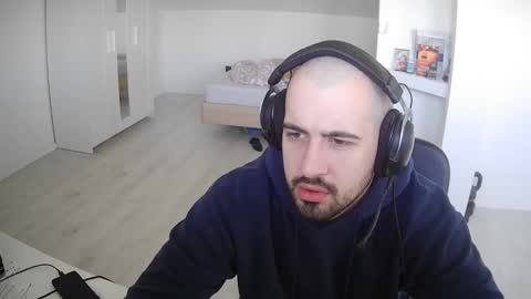 Snapshot of whiterock2000 chatting on 12.18.24 whiterock2000 online show from 12.18.24