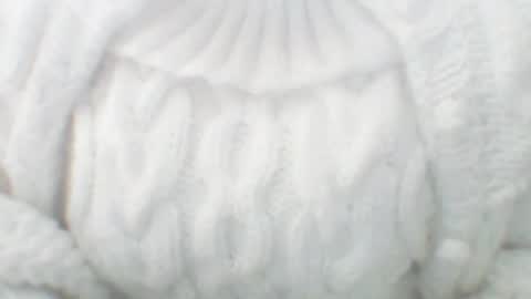 Snapshot of whitesweater chatting on 02.10.25 whitesweater online show from 02.10.25