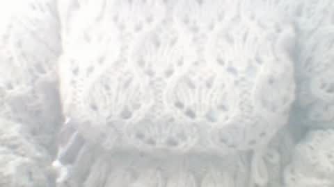 Snapshot of whitesweater chatting on 02.11.25 whitesweater online show from 02.11.25