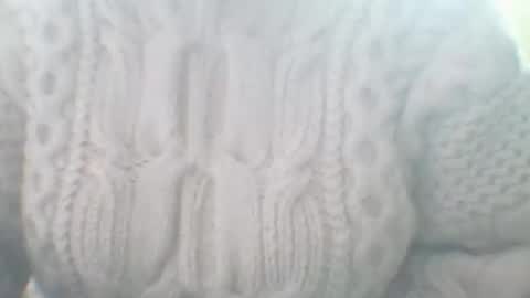 Snapshot of whitesweater chatting on 02.19.25 whitesweater online show from 02.19.25