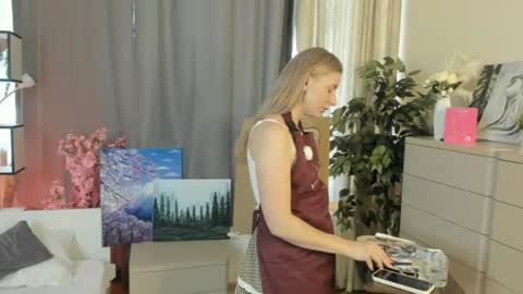 Mia online show from 07.21.26