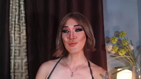 Snapshot of wickedarinaxx chatting on 07.13.26 Arina Mistress online show from 07.13.26