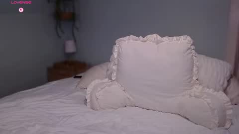 WickedWifeXO online show from 06.12.26