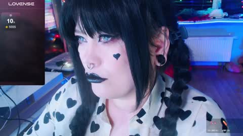 Snapshot of wickedxqueen chatting on 01.14.25 Laura  online show from 01.14.25