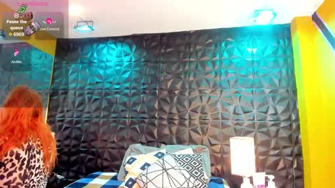 Snapshot of wife_mature chatting on 12.13.24 sussy online show from 12.13.24