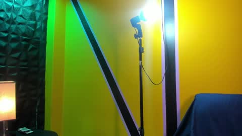 Snapshot of wife_mature chatting on 01.13.25 sussy online show from 01.13.25