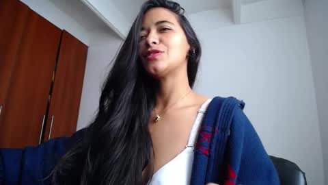 Ilauren online show from 01.07.26