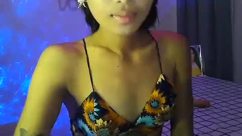 Snapshot of wild_flowerx21 chatting on 12.17.24 Analyn online show from 12.17.24