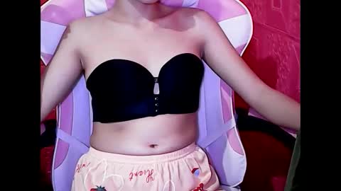 wildhorny_asian online show from 03.03.25