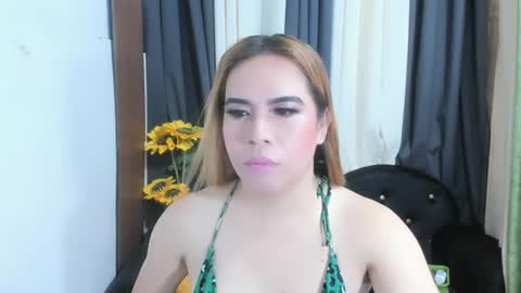 Snapshot of wildhot_pauleen4uxxx chatting on 07.23.26 pauleen online show from 07.23.26