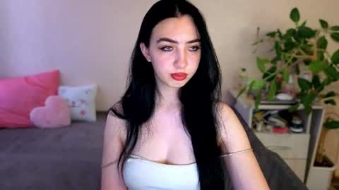 Snapshot of wildkittenx_ chatting on 07.02.26 Alena online show from 07.02.26