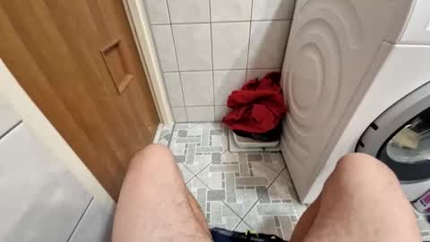 Snapshot of wildmike93 chatting on 10.28.25 wildmike93 online show from 10.28.25