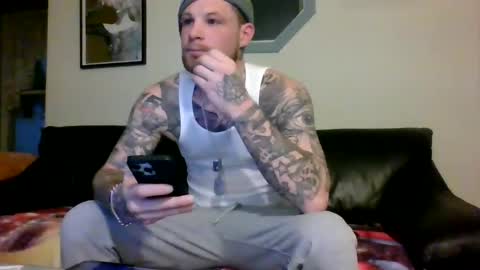 Snapshot of wildrobjr9 chatting on 02.09.25 RobBangz online show from 02.09.25