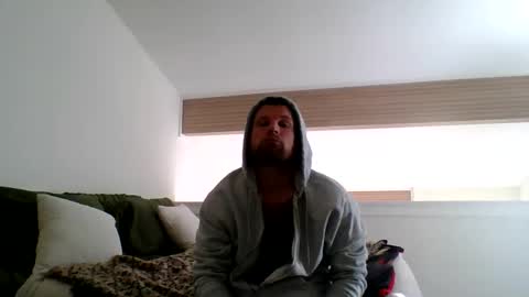 Snapshot of wildrobjr9 chatting on 12.02.25 RobBangz online show from 12.02.25