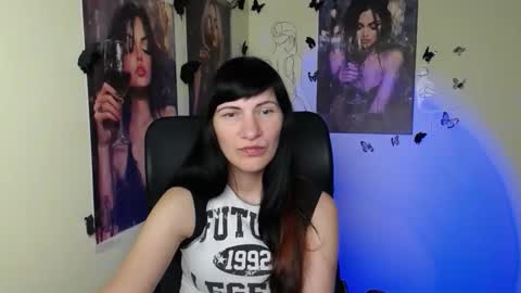 Snapshot of wildsoul8 chatting on 05.21.26 Rosalinda online show from 05.21.26