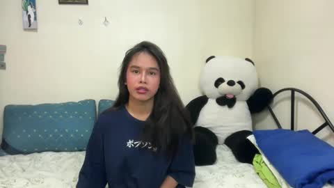 Snapshot of wildtightass chatting on 11.17.25 Rhean online show from 11.17.25