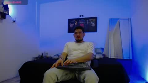 Snapshot of william_steel_ chatting on 06.01.26 William Steel online show from 06.01.26
