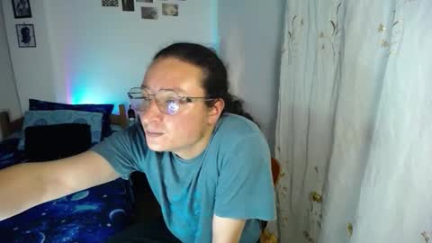 Snapshot of willmonkey chatting on 12.19.25 willmonkey online show from 12.19.25