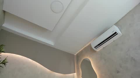 Ms Willow online show from 01.10.25