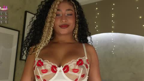 Snapshot of willow_hendrix chatting on 04.08.26 Ms Willow online show from 04.08.26