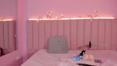 willturneer online show from 04.11.26