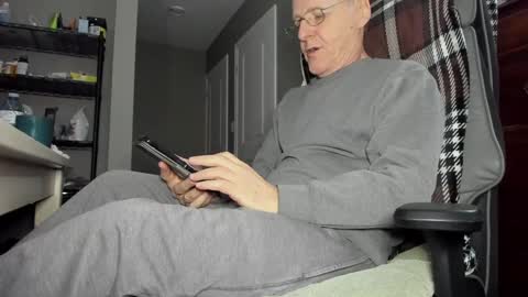 WillySkynn online show from 12.31.24