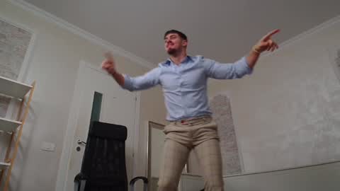 Snapshot of wilsonjules chatting on 01.04.25 WilsonJules online show from 01.04.25