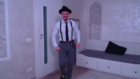 Snapshot of wilsonjules chatting on 01.05.25 WilsonJules online show from 01.05.25