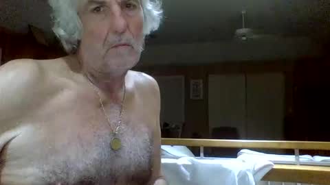 Gundja  Man online show from 04.12.26