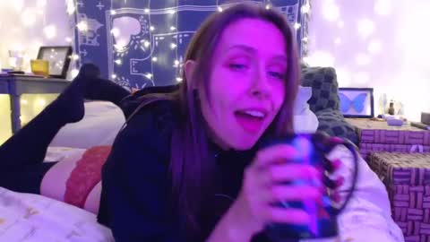 Eevie online show from 12.07.24