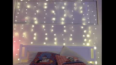 Eevie online show from 02.17.25