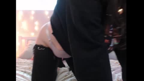 Eevie online show from 03.09.25