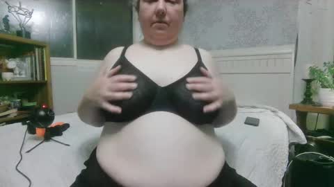 Winnie online show from 04.14.26