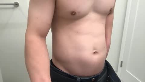 Snapshot of winsome_naked_gentleman chatting on 12.14.24 WInsome online show from 12.14.24