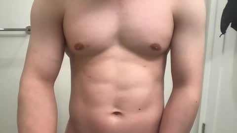 Snapshot of winsome_naked_gentleman chatting on 01.04.25 WInsome online show from 01.04.25