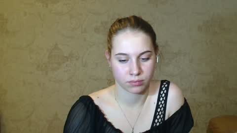 Snapshot of wira_witch chatting on 01.05.25 wira_witch online show from 01.05.25