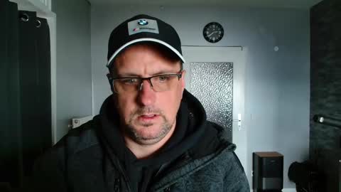 Snapshot of wirzwei8883 chatting on 04.22.26 Dirty online show from 04.22.26