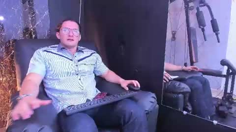 Snapshot of wiston_cox chatting on 07.22.26 Wiston online show from 07.22.26