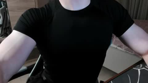 Snapshot of wizloverr chatting on 05.30.26 WizLoverr online show from 05.30.26