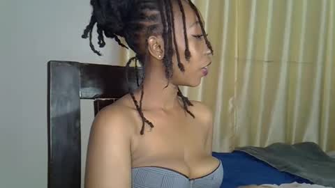 girlie o online show from 03.11.25