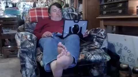 Snapshot of wldlife chatting on 11.16.25 wldlife online show from 11.16.25