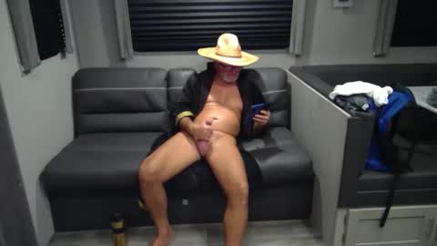 wmnlvrfevr online show from 01.14.26